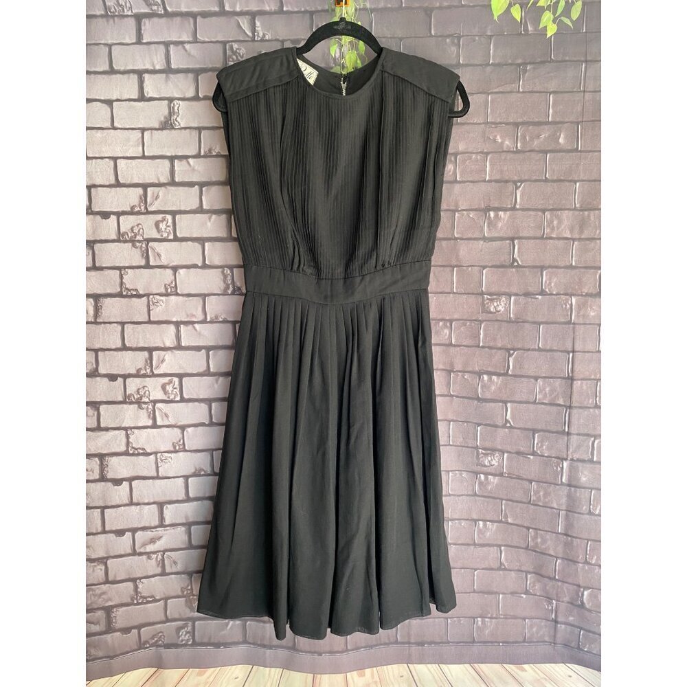 Vintage Suzy Perette 1960's Capped Sleeved Black Pin Tucked Bodice Union Made Dr